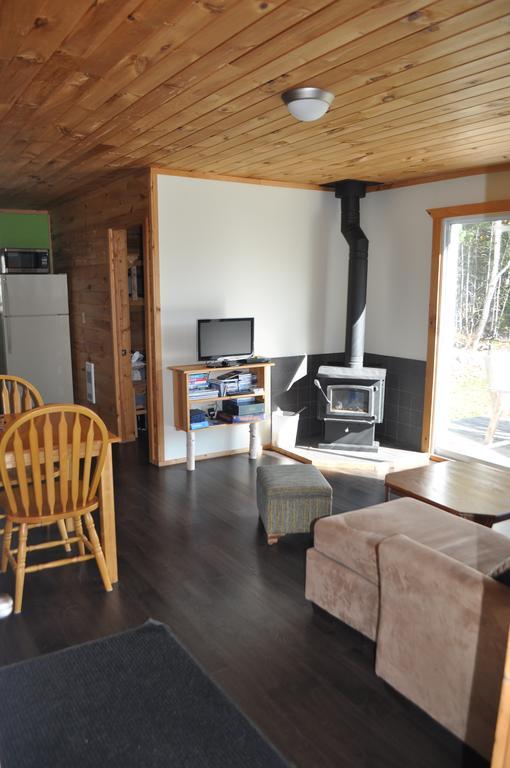 The Sleeping Moose Cottage Birch Plain Extérieur photo