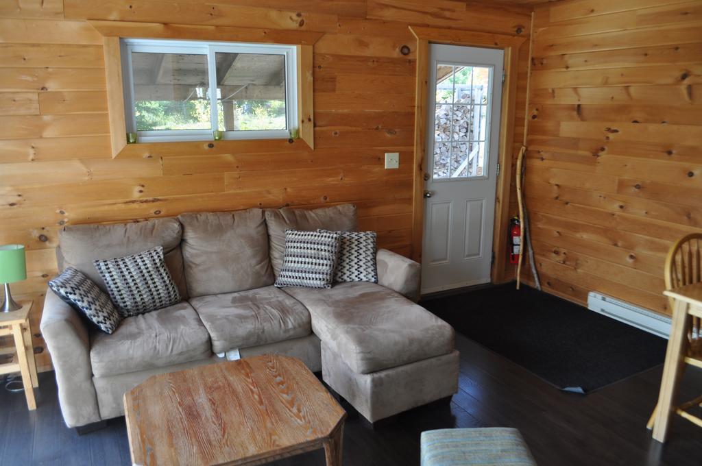 The Sleeping Moose Cottage Birch Plain Extérieur photo